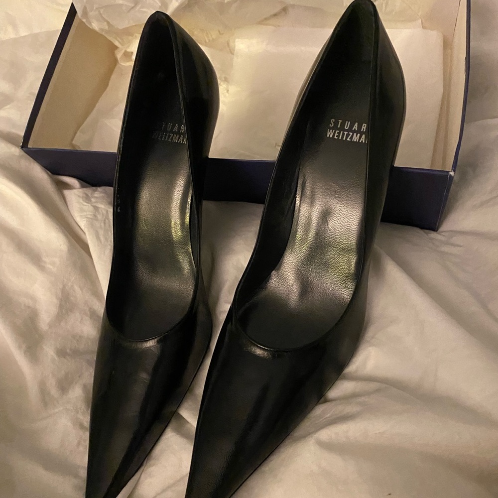 Stuart Weitzman Black Leather Pointed-Toe Pumps